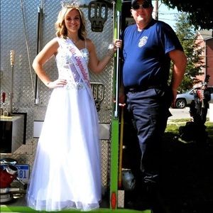 White prom/pageant gown